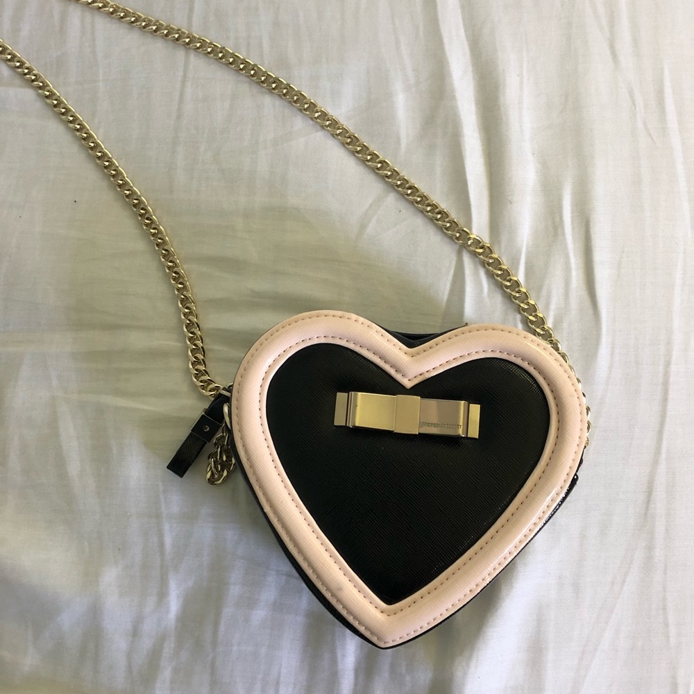 heart-shaped crossbody bag